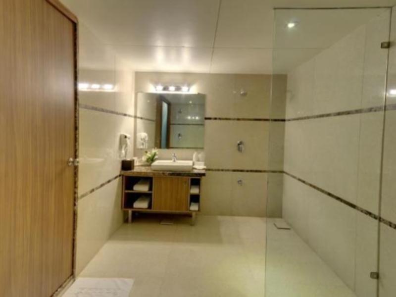 Boulevard 9 Luxury Resort & Spa Nadiād Exterior foto